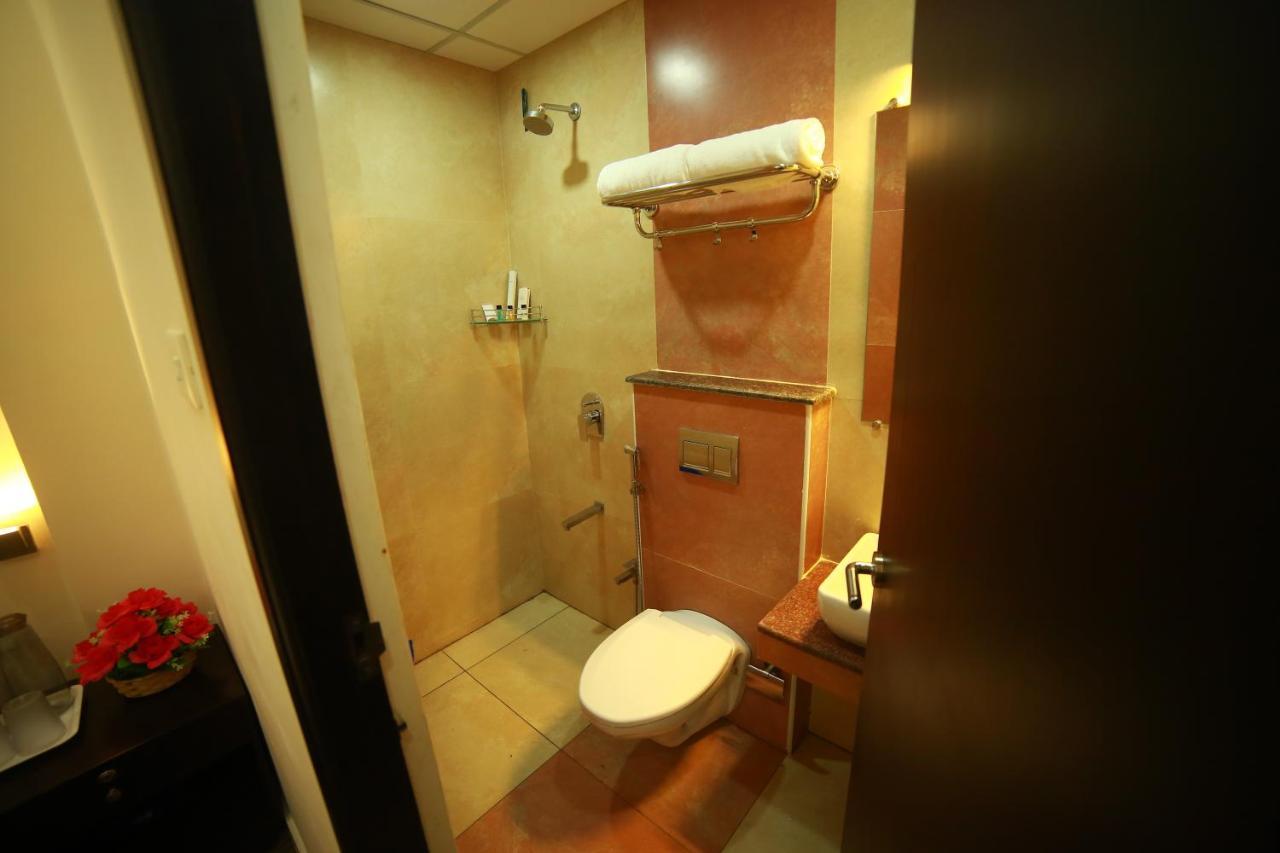 Sapphire Inn Pondicherry Ngoại thất bức ảnh