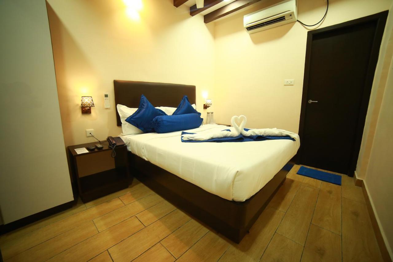 Sapphire Inn Pondicherry Ngoại thất bức ảnh