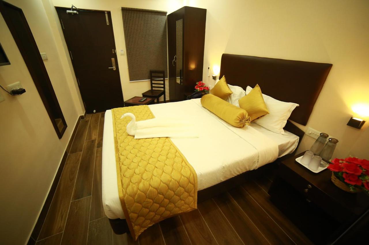 Sapphire Inn Pondicherry Ngoại thất bức ảnh