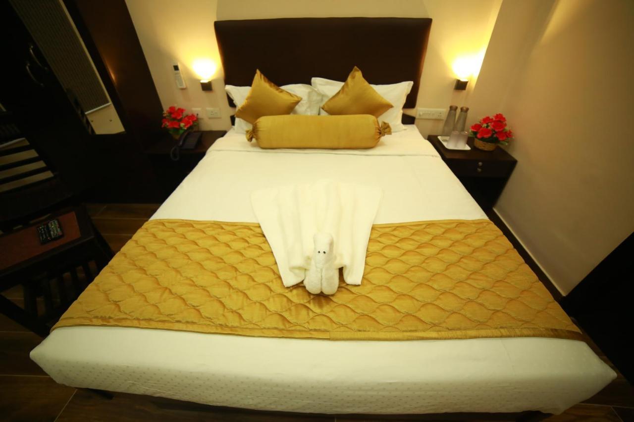 Sapphire Inn Pondicherry Ngoại thất bức ảnh